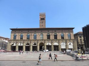 Palazzo del Podestá en Bolonia
