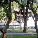 Visita a la pagoda de un pilar en Hanoi