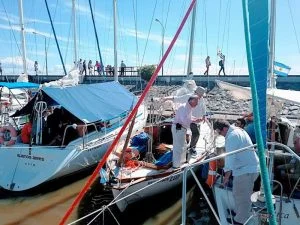 Amarrando el barco