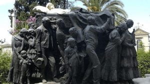 Monumento a Joselito "El Gallo" en el cementerio de Sevilla