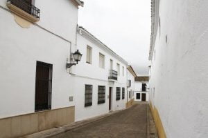 Vista de la Calleja de la Paz en Cañete de las Torres en Córdoba