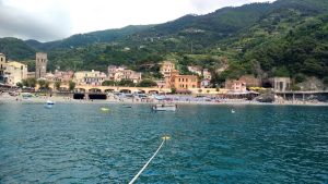 Monterroso al Mare en la Cinque Terre_ Liguria_Italia