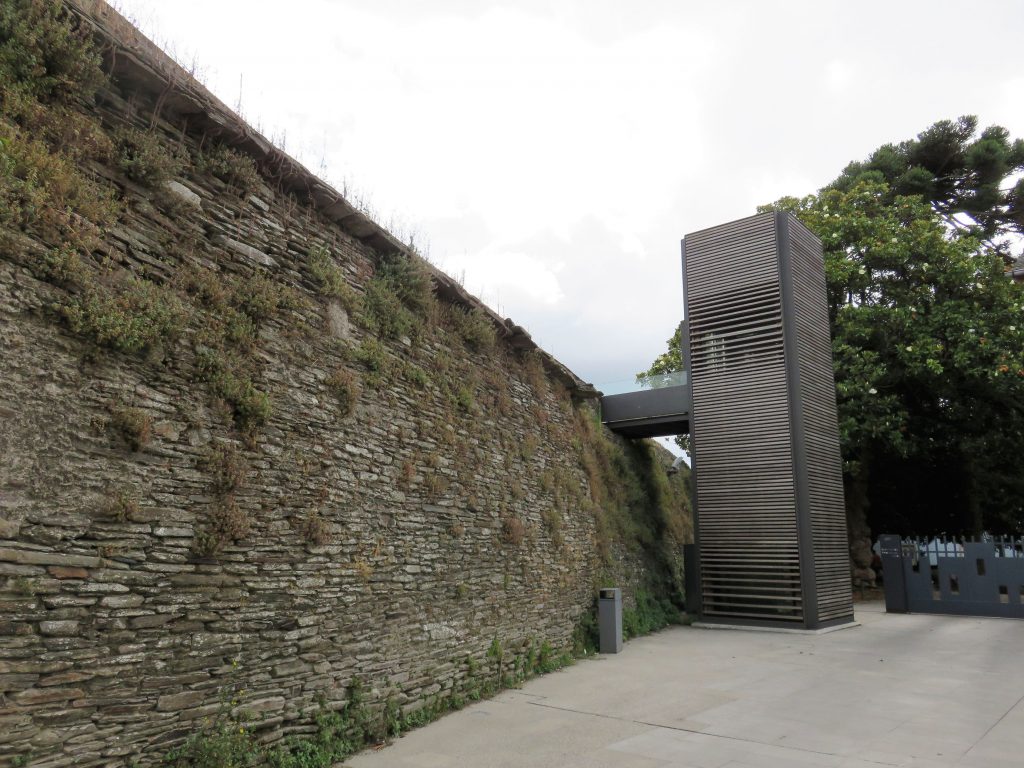 Ascensor a la muralla
