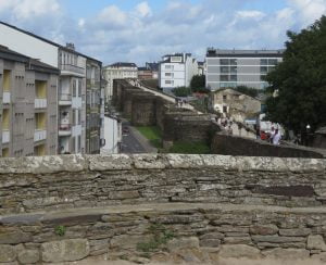 Adarve de la muralla romana de Lugo