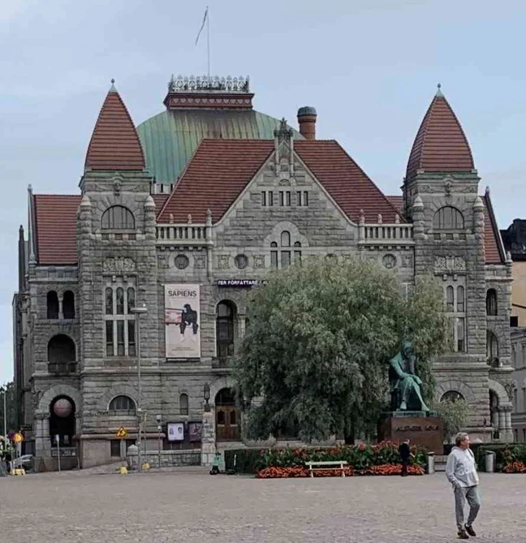 La capital de Finlandia en un día