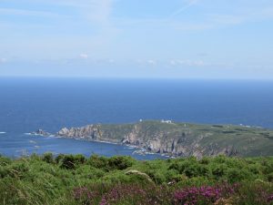 Semáforo de Bares en la lejanía