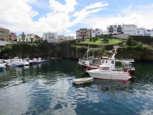 Tapia de Casariego en la marina occidental asturiana