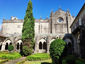 Claustro de la catedral fortaleza de Tui