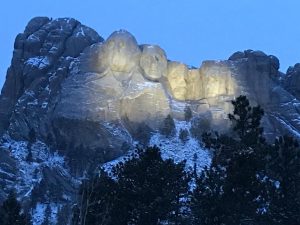 Rushmore Memorial iluminado