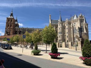 Astorga y su Palacio Episcopal