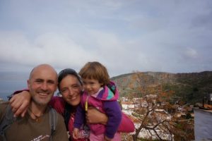 En las islas Sarónicas y el monte Eros