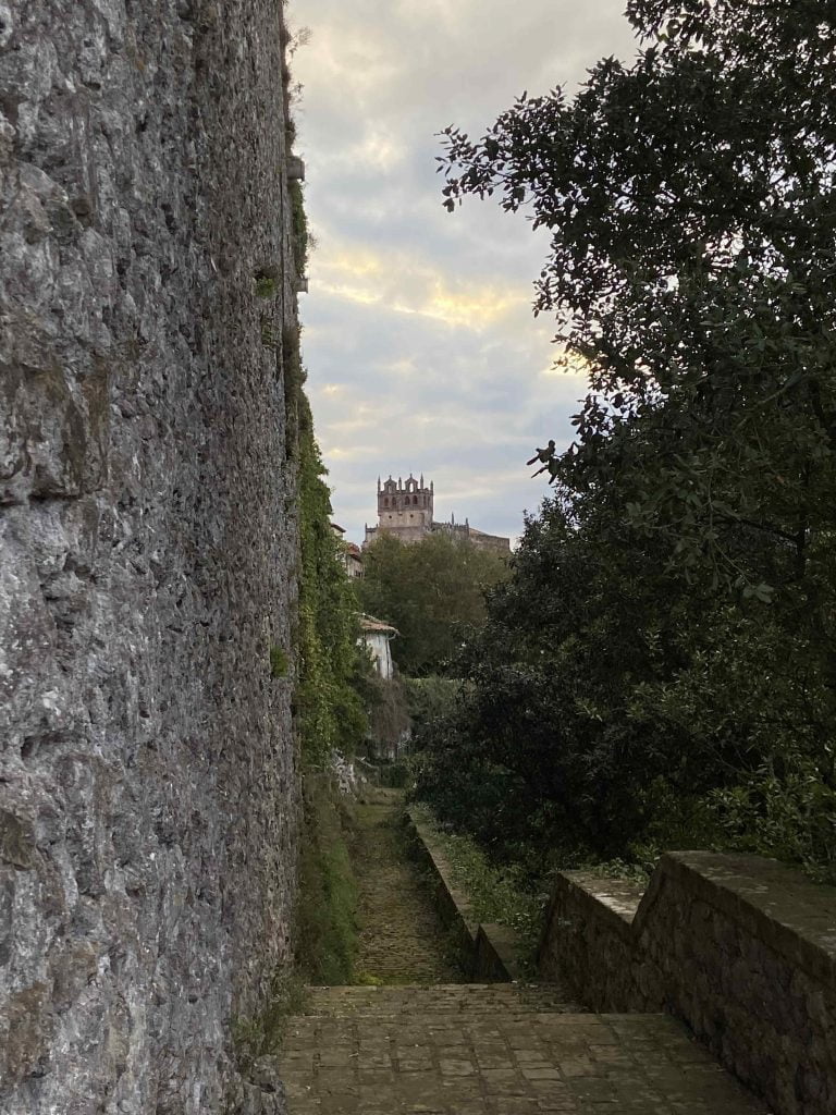 San Vicente de la Barquera Iglesia y Castillo