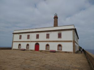 Edificio de servicio en el faro de Cabo Vilán