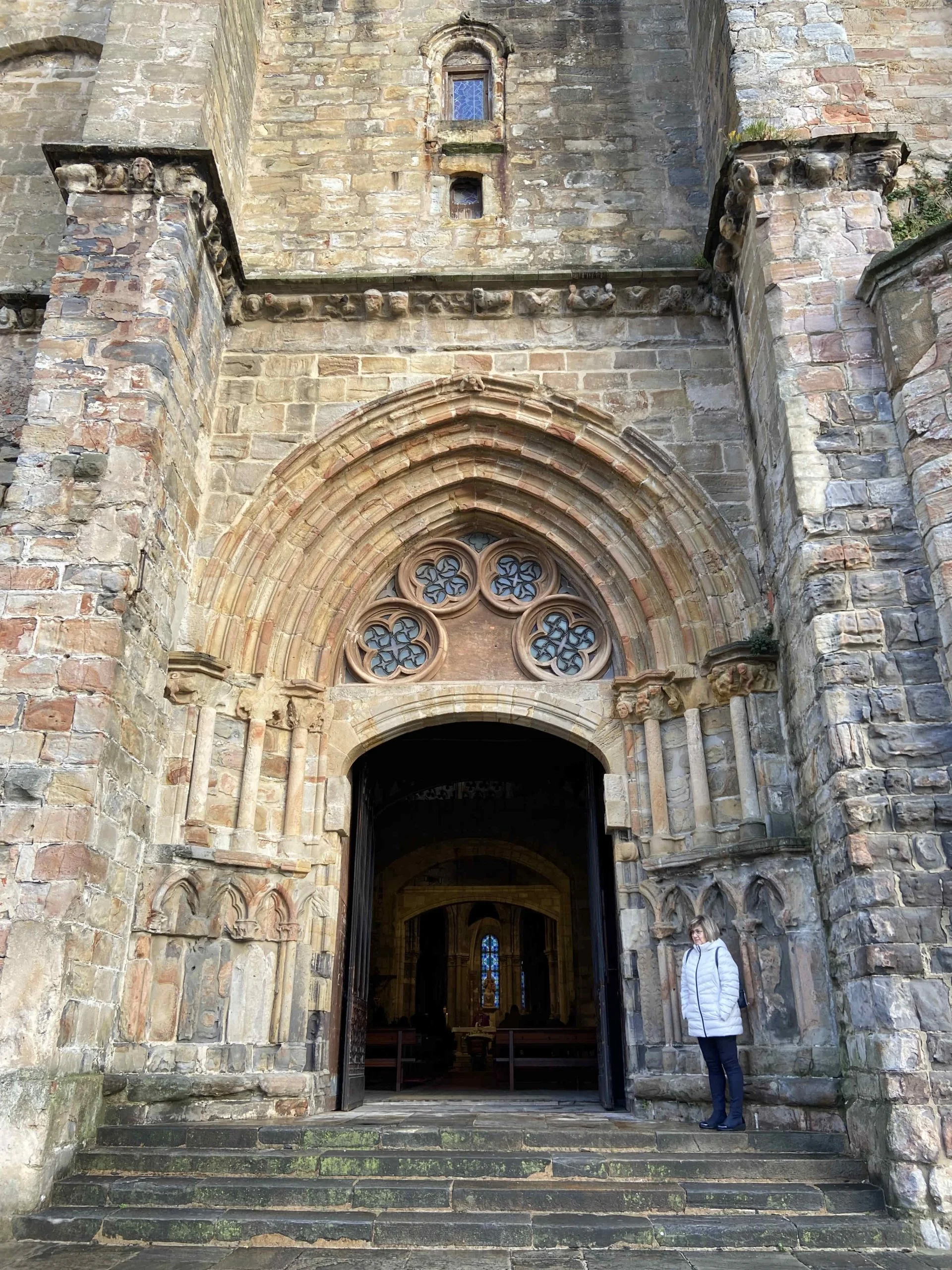 Castro Urdiales iglesia y castillo