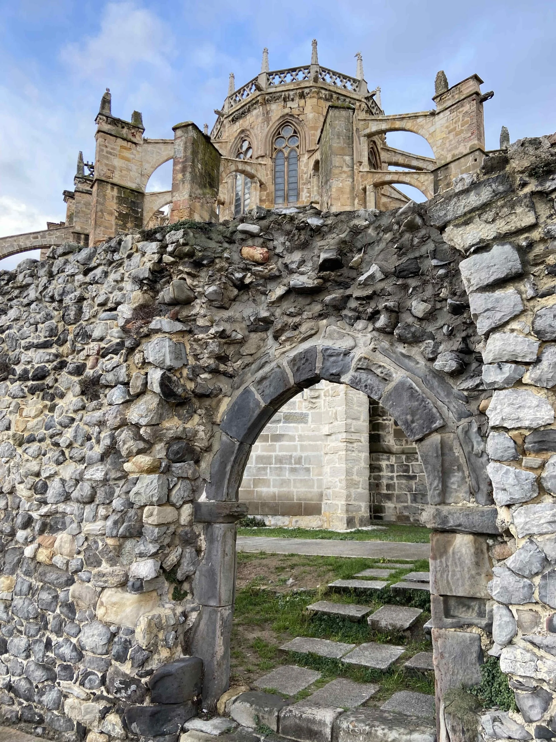 Castro Urdiales iglesia y castillo