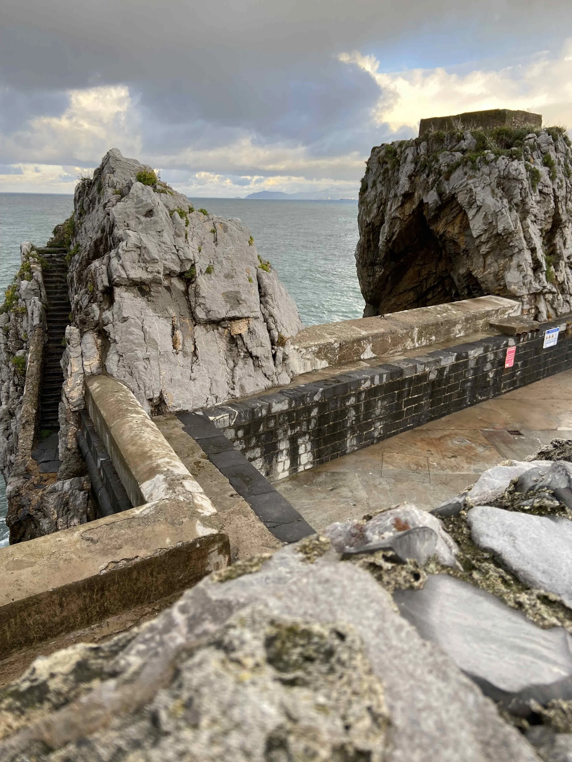 Castro Urdiales iglesia y castillo