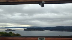 Abriendo la ventana en el Semáforo de Bares