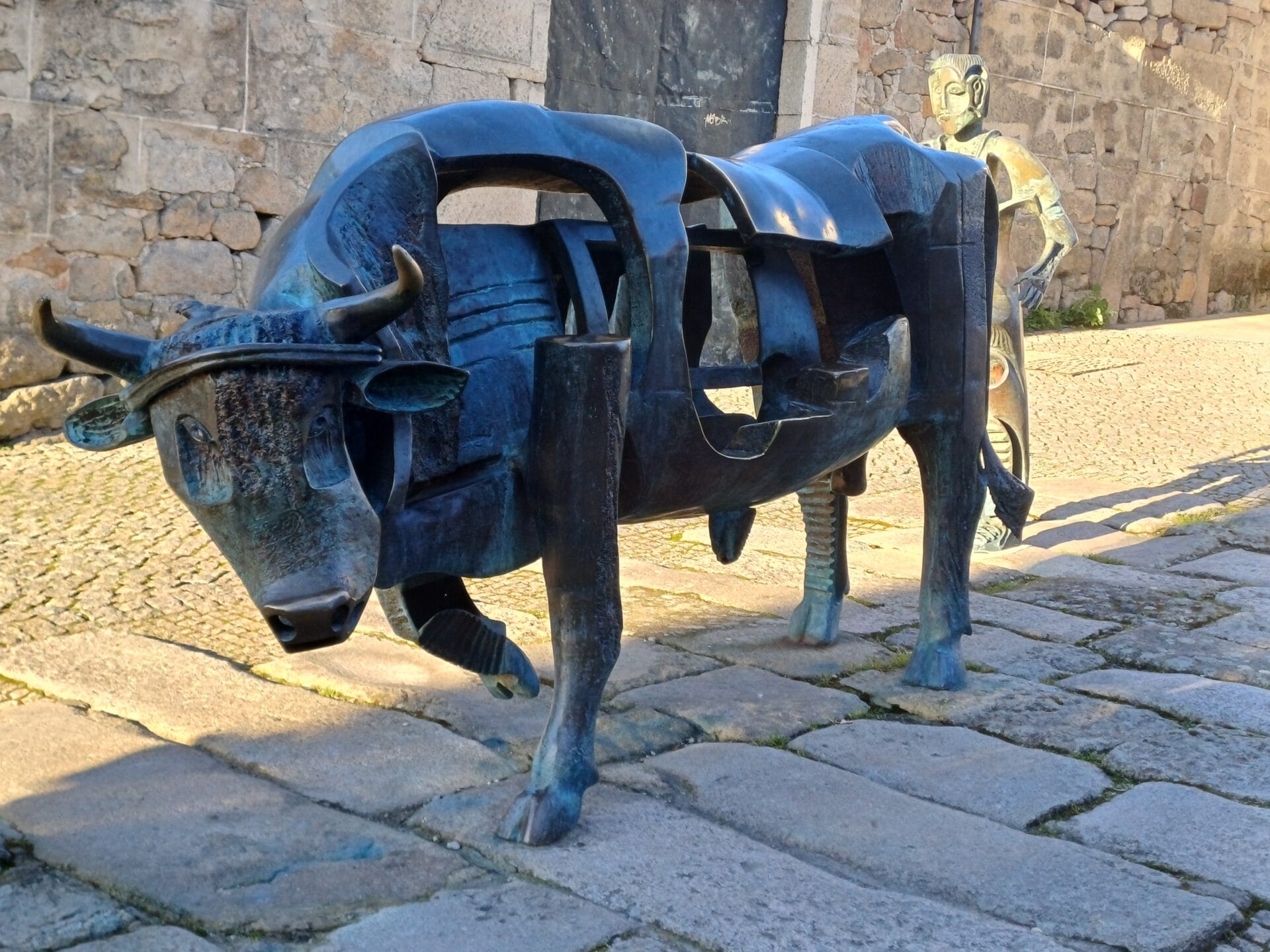 O boi en Allariz Escultura de O boi en Allariz
