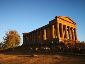 Vista del Templo de la Concordia en Agrigento