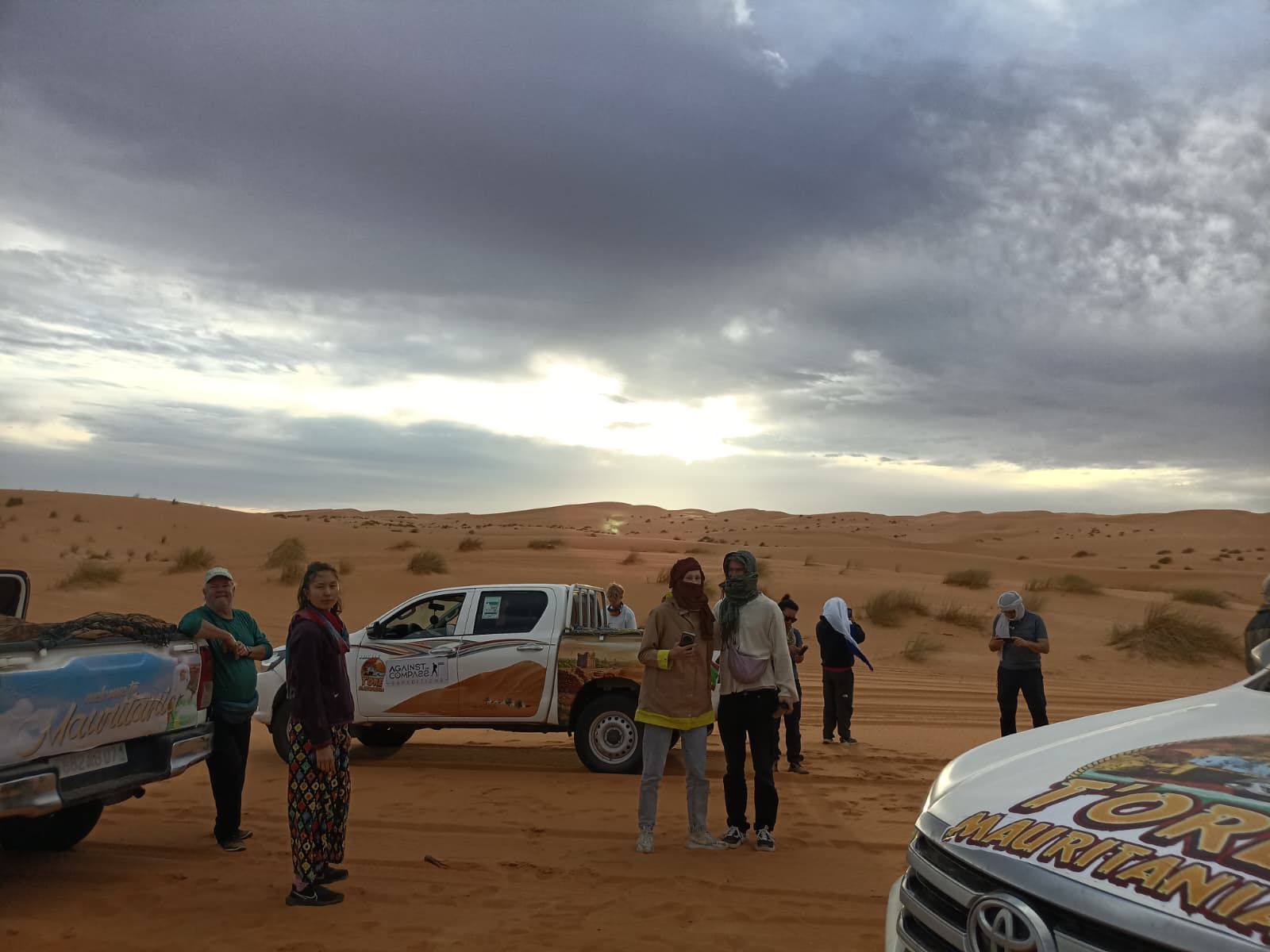 01_En_el_desierto_con_los_jeeps